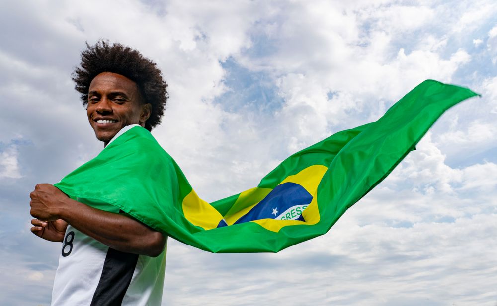 Willian signs for Fulham Willian signs for Fulham