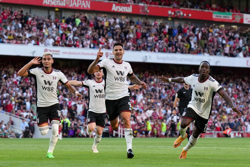 Aleksandar Mitrović scores his 100th goal for Fulham Aleksandar Mitrović scores his 100th goal for Fulham