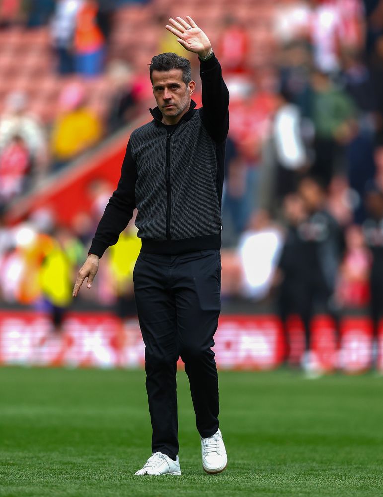 Marco Silva waves to the Fulham supporters Marco Silva waves to the Fulham supporters