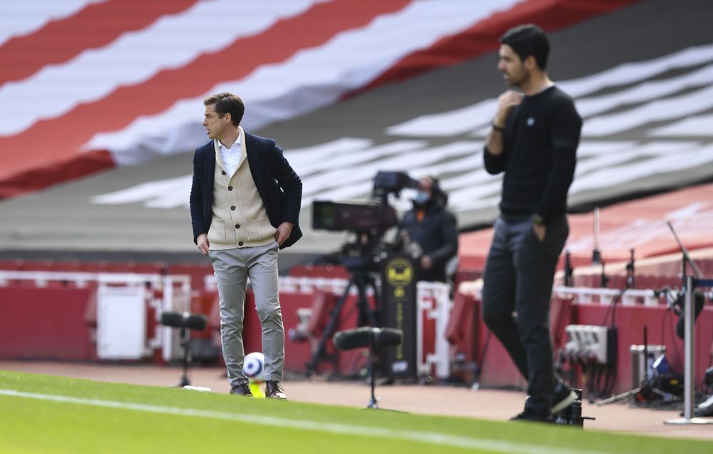 Scott Parker on the touchline at the Emirates Scott Parker on the touchline at the Emirates