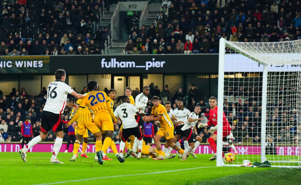 Matt O'Riley's own goal puts Fulham 2-1 up Matt O'Riley's own goal puts Fulham 2-1 up