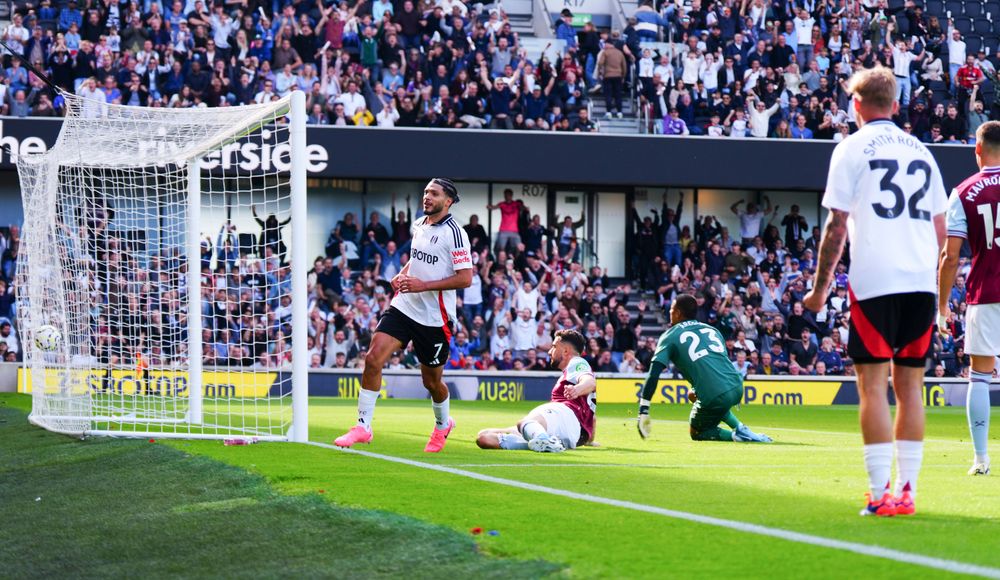 Raul Jimenez scores the opener