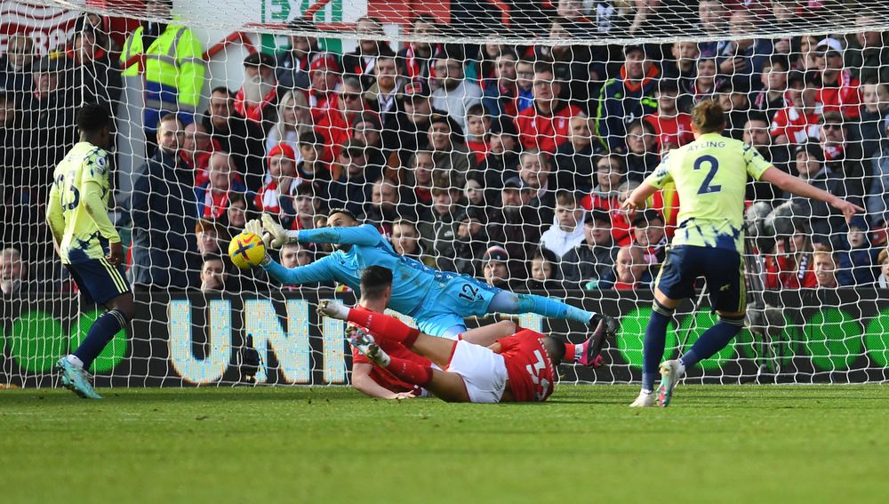 Kaylor Navas makes a save on his Forest debut