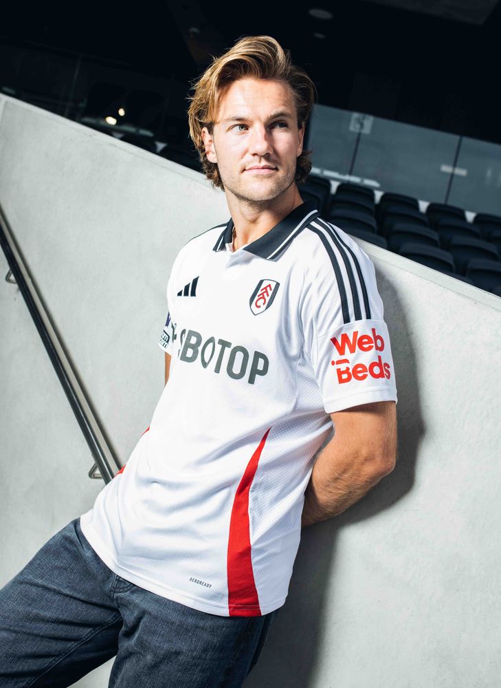 Joachim Andersen signs for Fulham Joachim Andersen signs for Fulham
