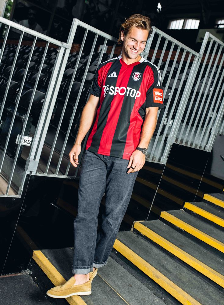 Joachim Andersen signs for Fulham Joachim Andersen signs for Fulham