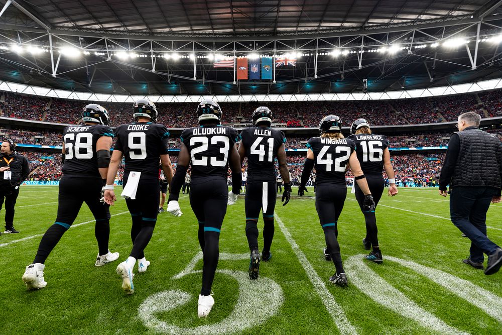 Jaguars players