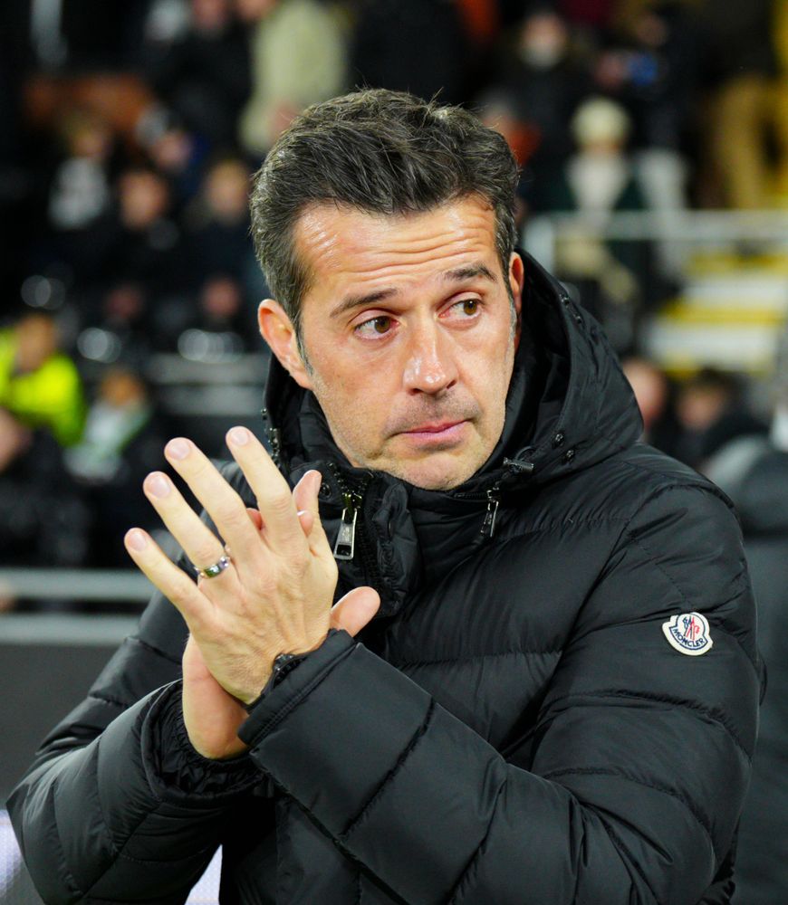 Marco Silva applauds the Fulham fans