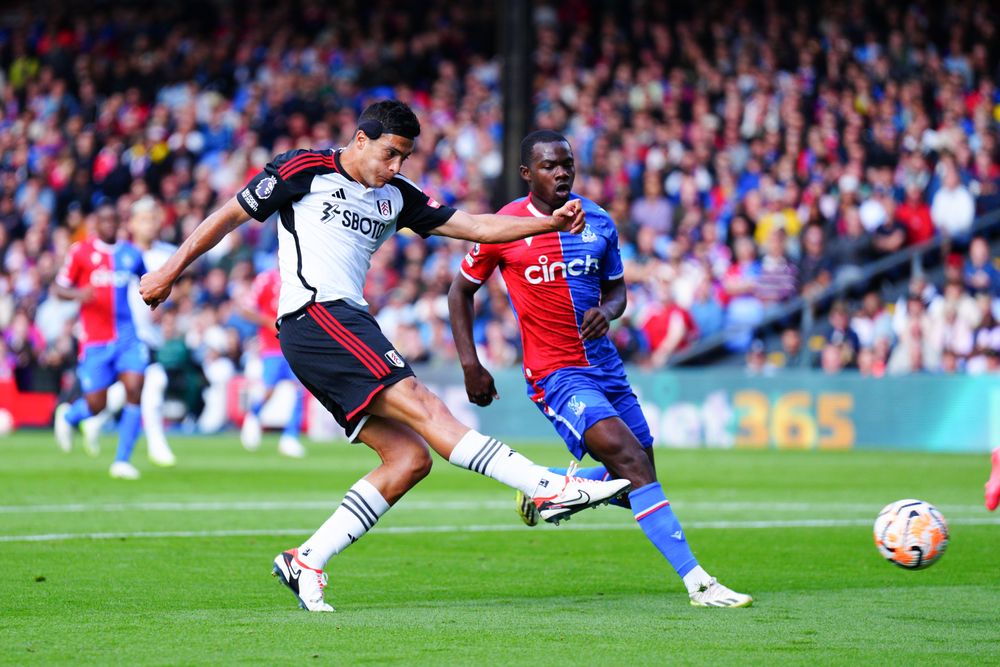 Raul Jimenez goes close Raul Jimenez goes close