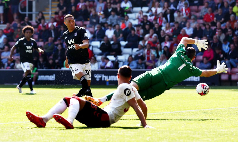 Carlos Vinicius puts Fulham ahead