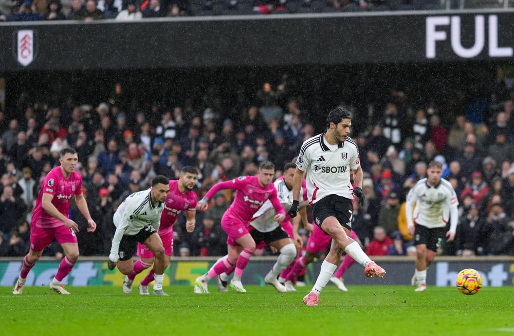 Raúl Jiménez converts from the penalty spot against Ipswich Town Raúl Jiménez converts from the penalty spot against Ipswich Town
