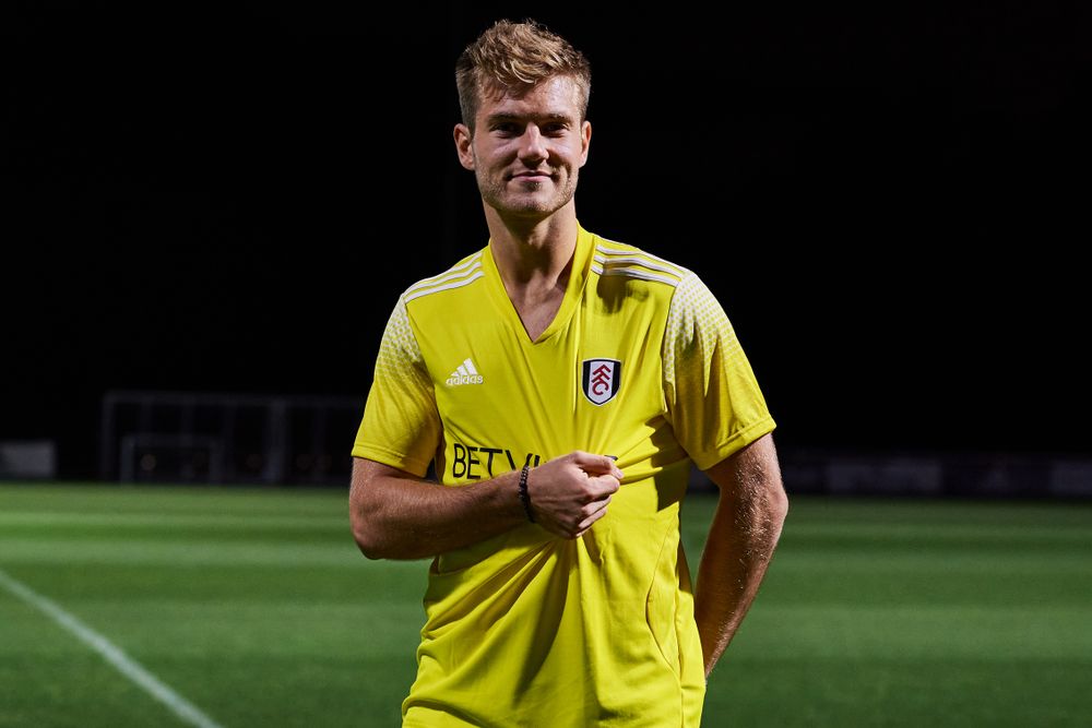 Joachim Andersen Signs Joachim Andersen Signs