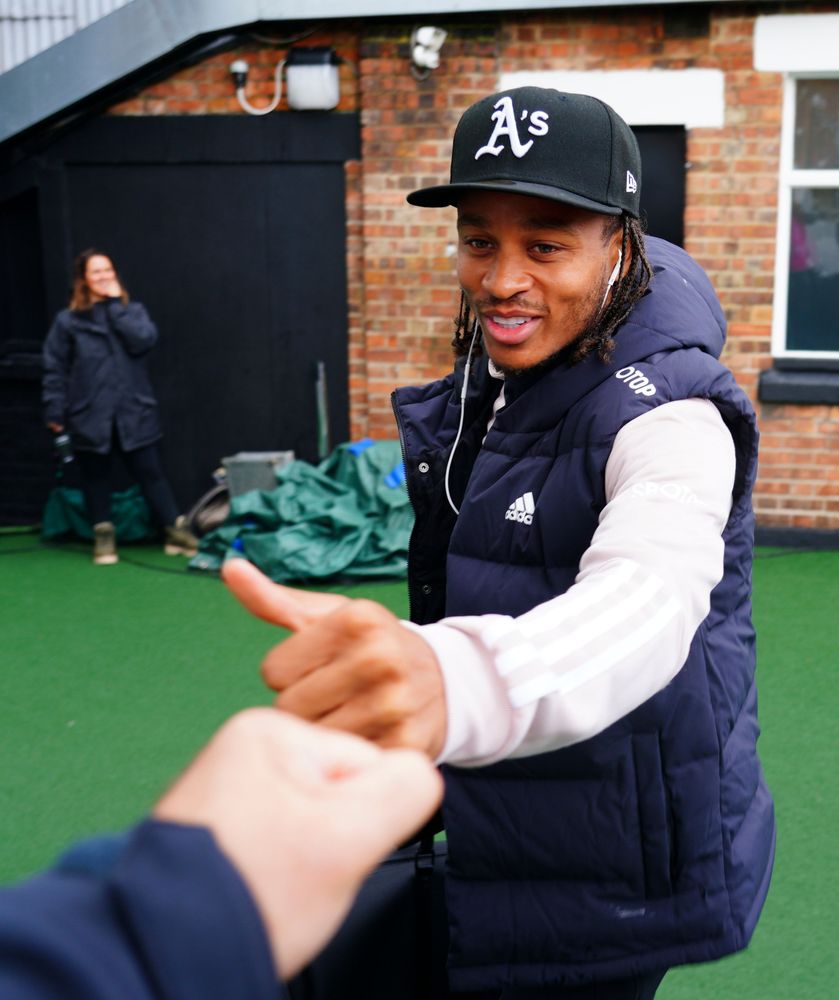 Bobby De Cordova-Reid arrives at Craven Cottage Bobby De Cordova-Reid arrives at Craven Cottage