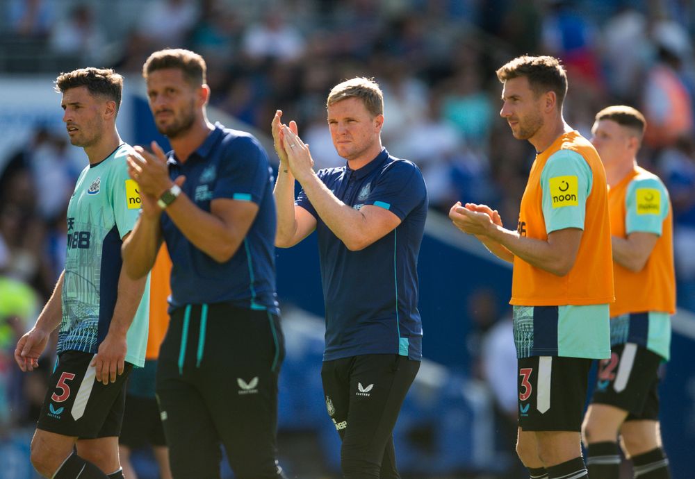 Eddie Howe acknowledges the Newcastle fans