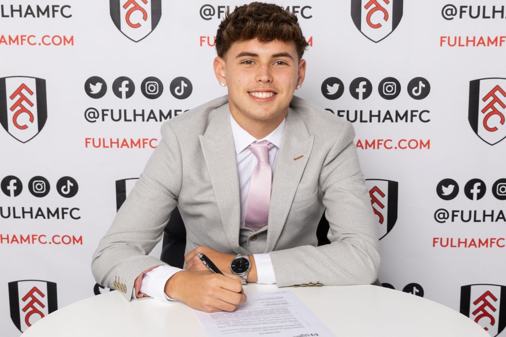 Fulham's Harley Platel signs his scholarship Fulham's Harley Platel signs his scholarship