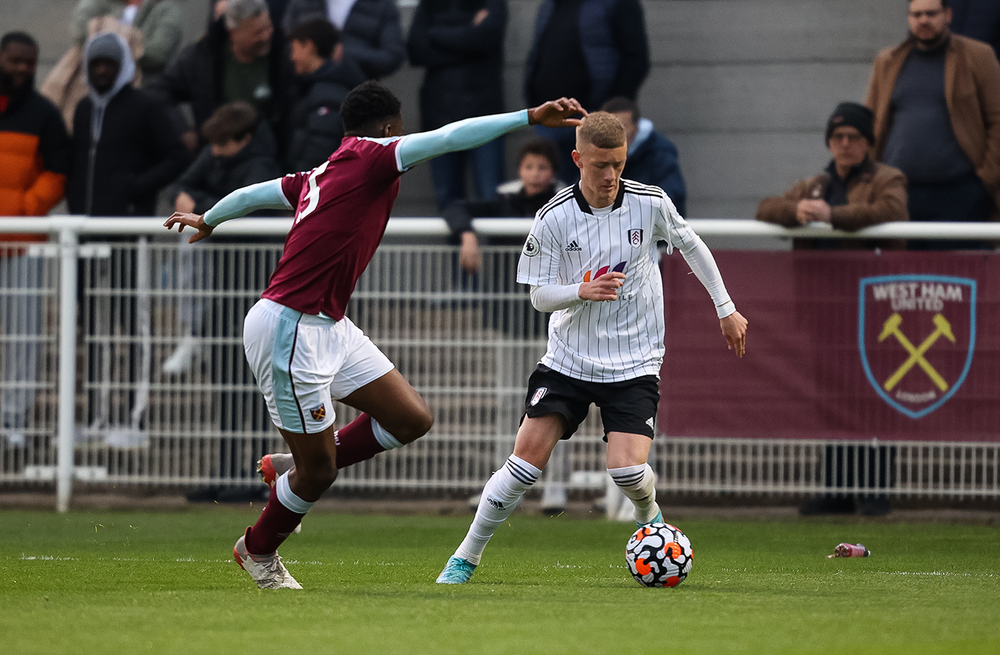 Jay Stansfield looks for a way through Jay Stansfield looks for a way through