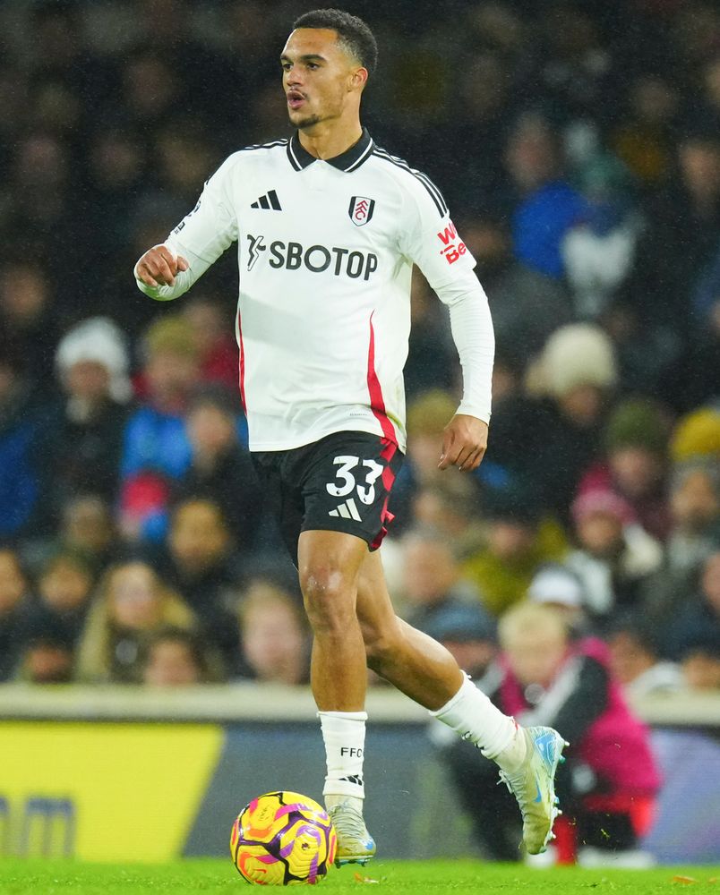 Antonee Robinson in action against Wolves