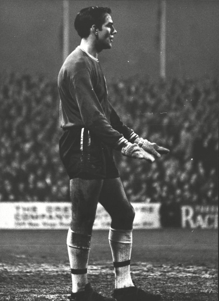 Tony Macedo in action for Fulham in December 1967