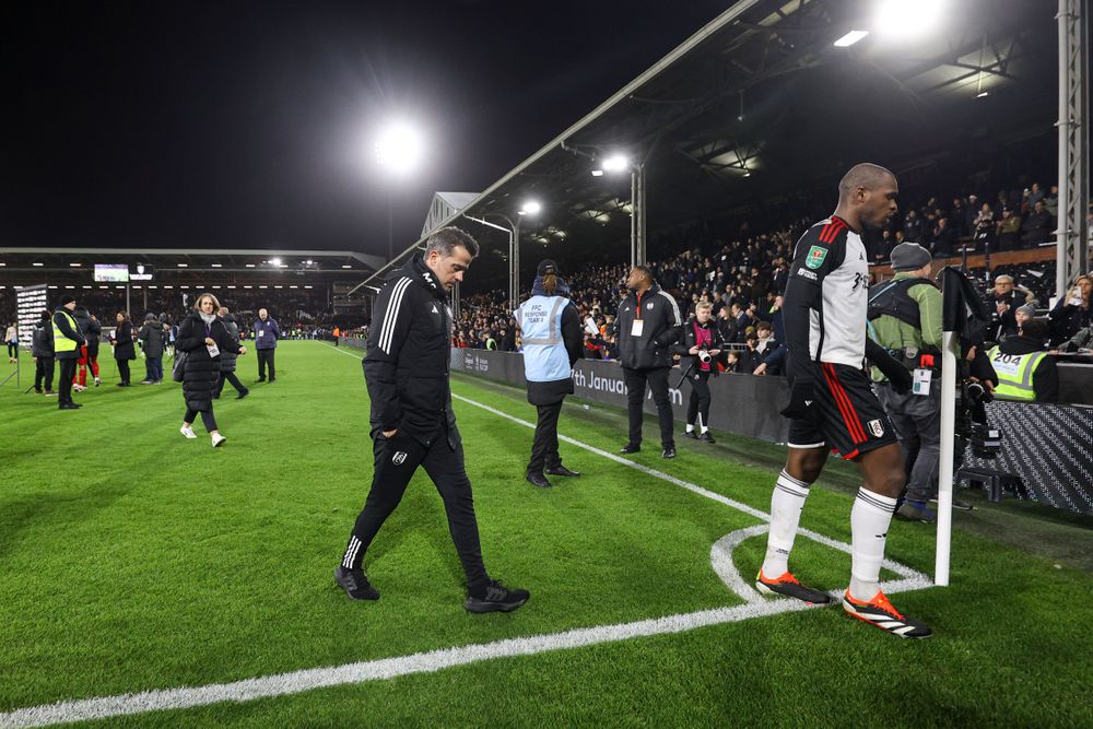 Marco Silva leaves the pitch at full-time Marco Silva leaves the pitch at full-time