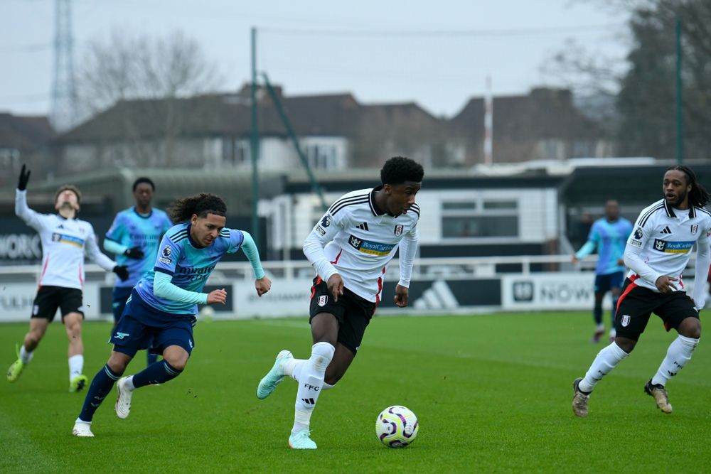Aaron Loupalo-Bi drives forwards with the ball for Fulham U21s against Arsenal