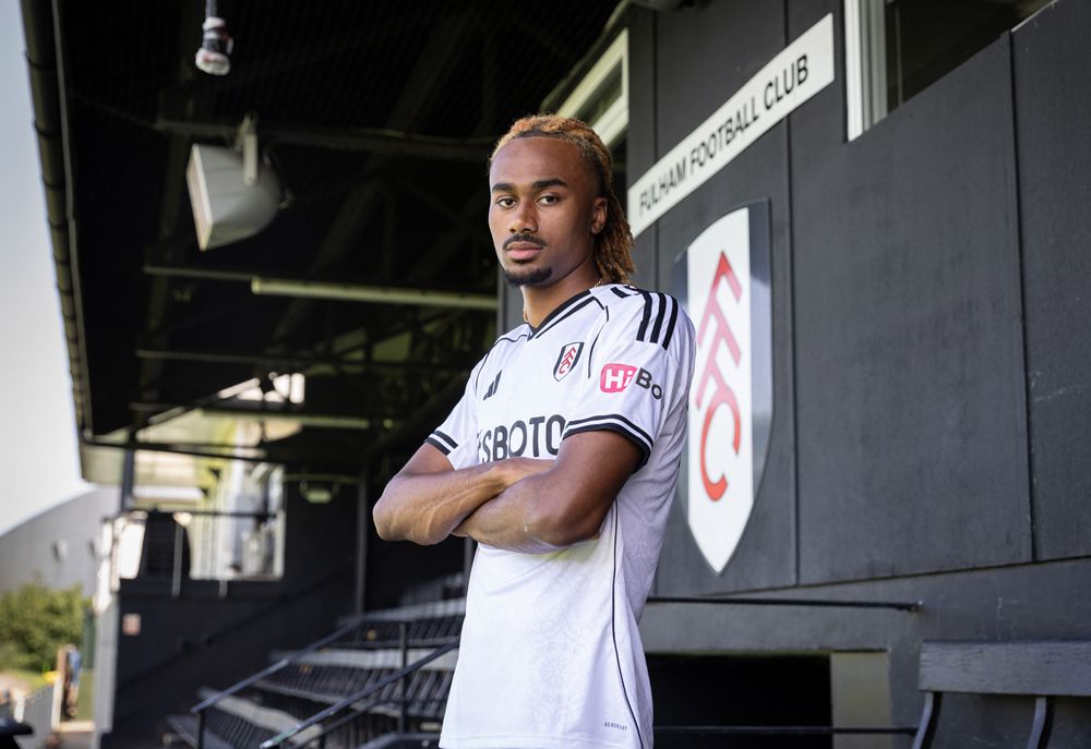 Jonah Kusi-Asare signs for Fulham on a permanent deal