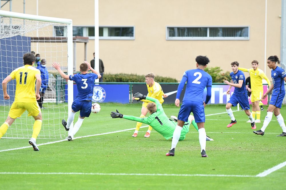 JayGoal2.jpg Jay Stansfield fires home Fulham's opener.