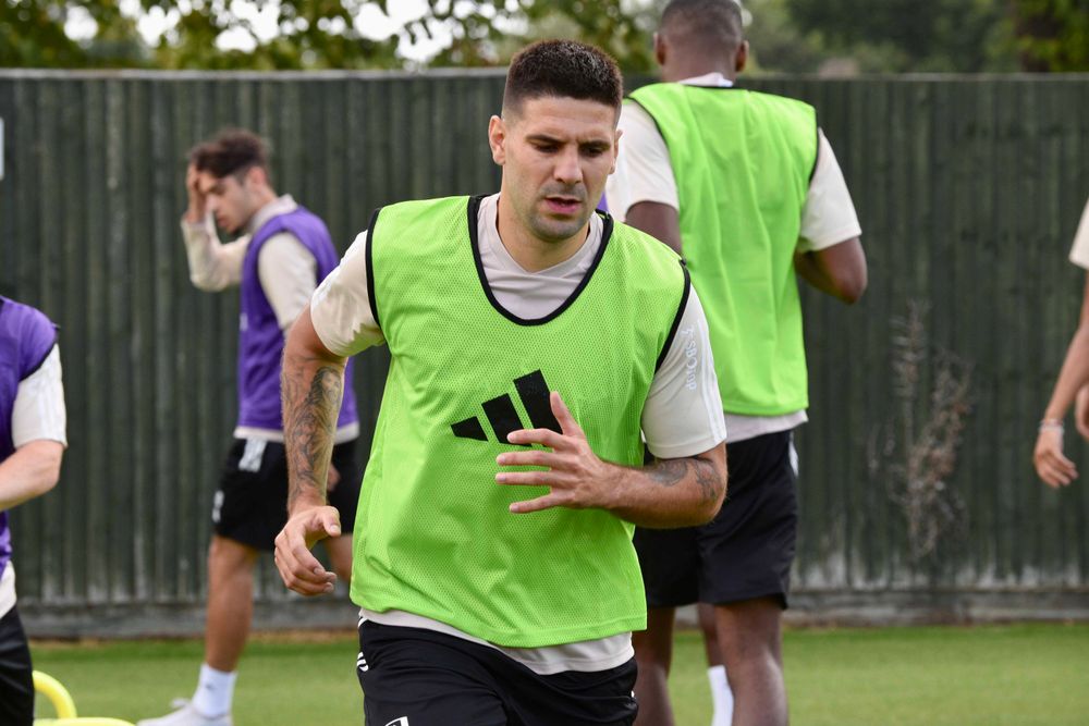 Aleksandar Mitrović in training Aleksandar Mitrović in training