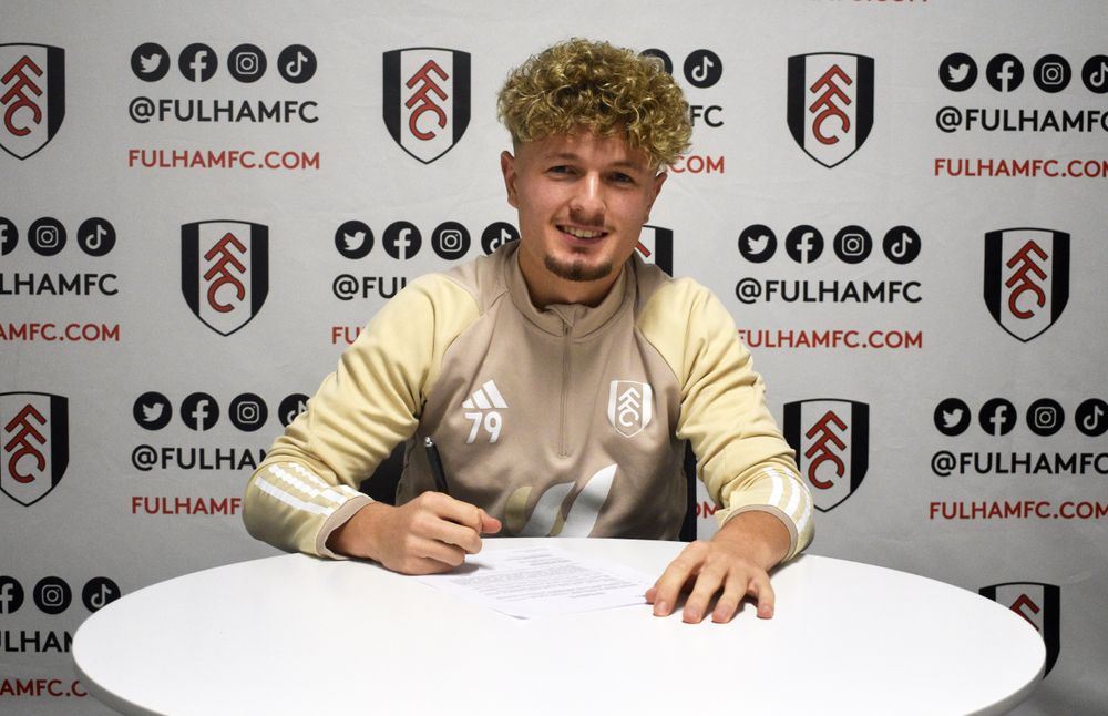 Fulham FC - Academy Trio Sign Pro Deals