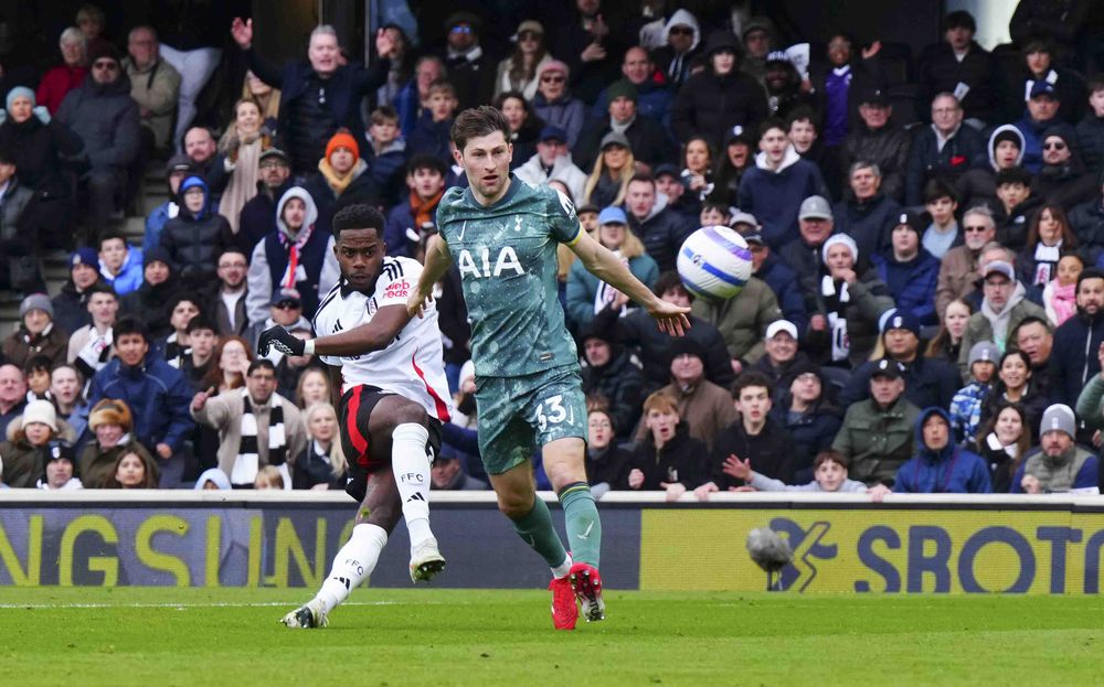 Ryan Sessegnon fires home Ryan Sessegnon fires home