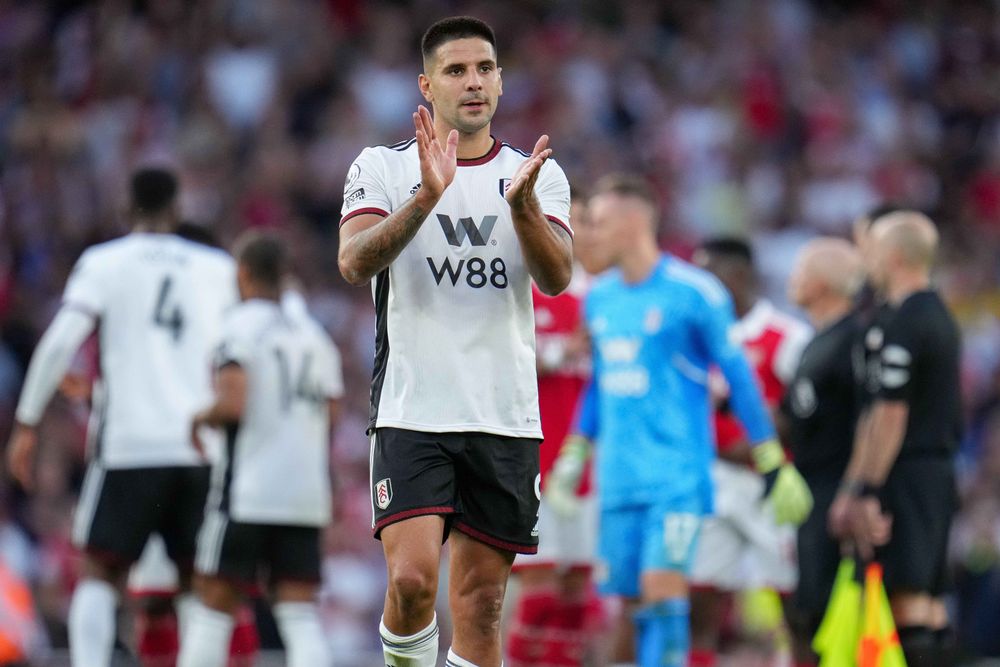 Aleksandar Mitrović applauds the Fulham fans Aleksandar Mitrović applauds the Fulham fans