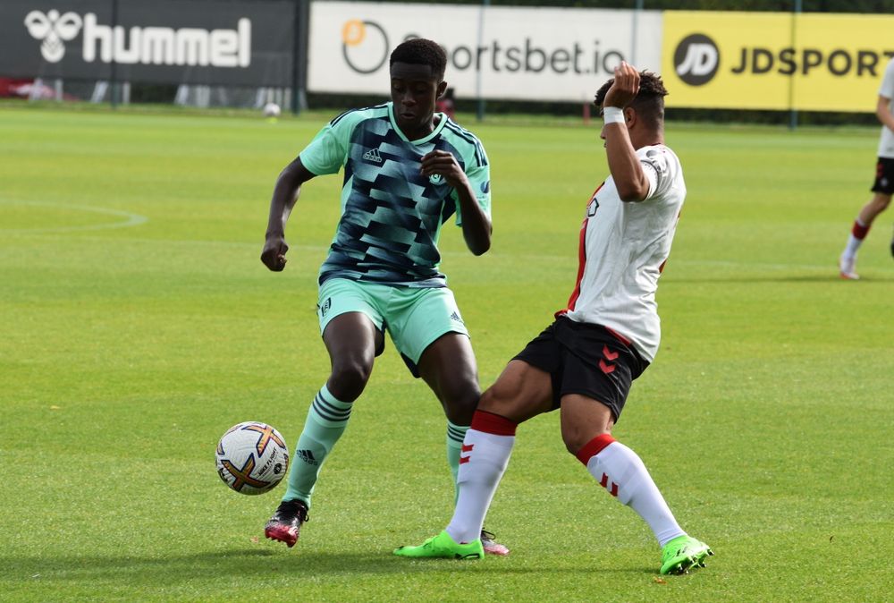 Esenga vs Southampton Esenga vs Southampton