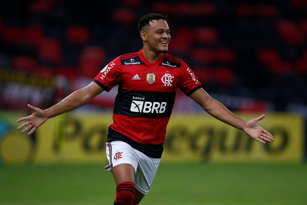 Rodrigo Muniz celebrates scoring for Flamengo Rodrigo Muniz celebrates scoring for Flamengo