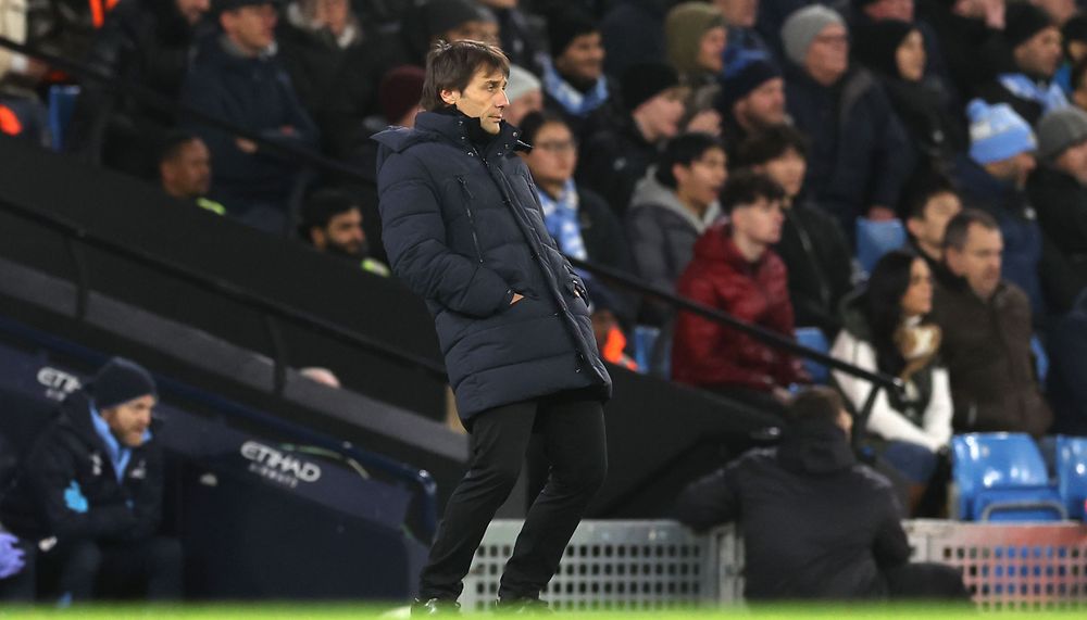 Antonio Conte on the touchline at the Etihad