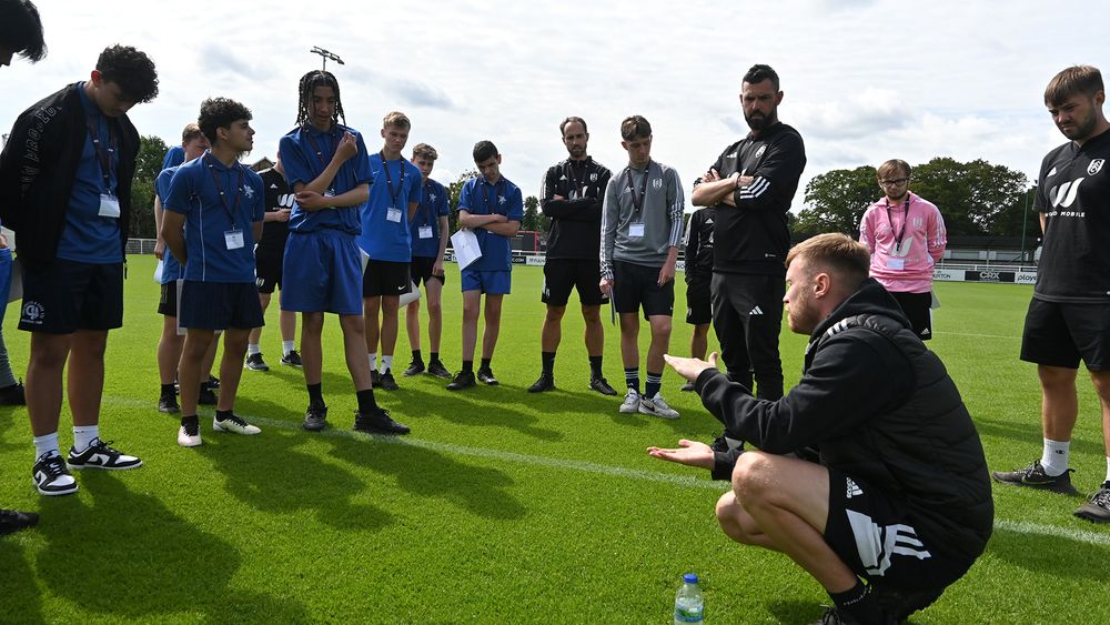 Could Fulham Be The Catalyst For Sterlings Career Resurgence - trm3hmr
