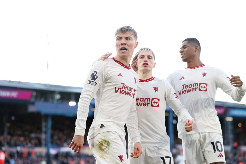 Rasmus Hojlund celebrates scoring against Luton Town Rasmus Hojlund celebrates scoring against Luton Town