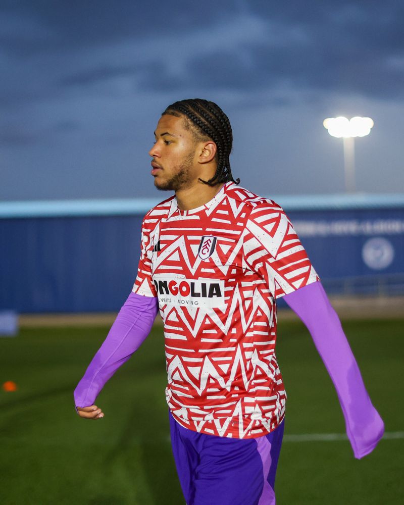 Samuel Amissah warms up for Fulham Under-21s Samuel Amissah warms up for Fulham Under-21s