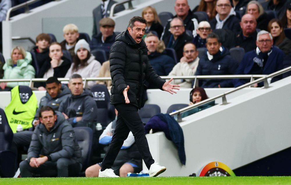 Marco Silva on the touchline at Tottenham Hotspur Stadium Marco Silva on the touchline at Tottenham Hotspur Stadium