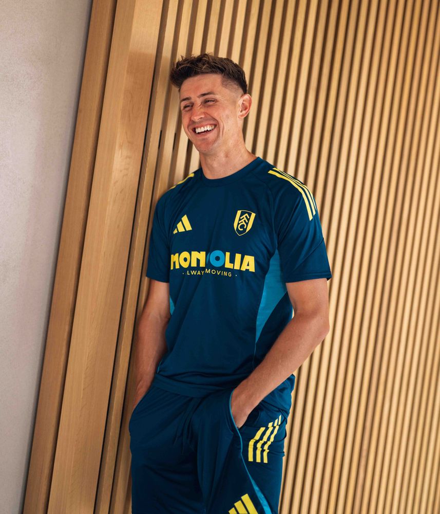Tom Cairney at Fulham Pier after signing his new contract Tom Cairney at Fulham Pier after signing his new contract