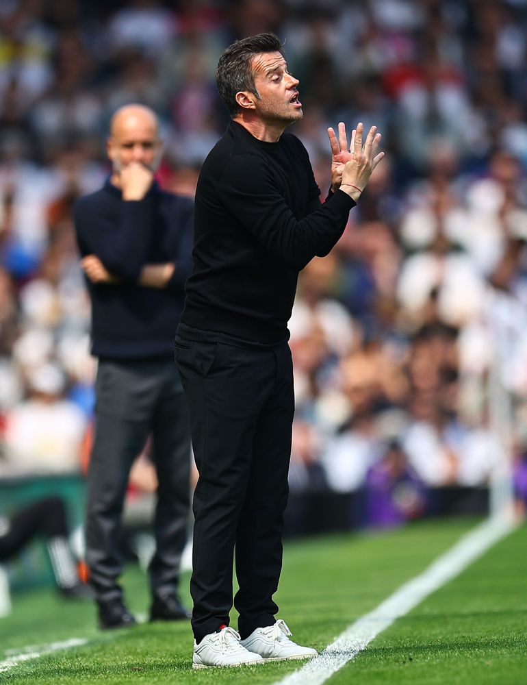 Marco Silva issues instructions from the touchline Marco Silva issues instructions from the touchline