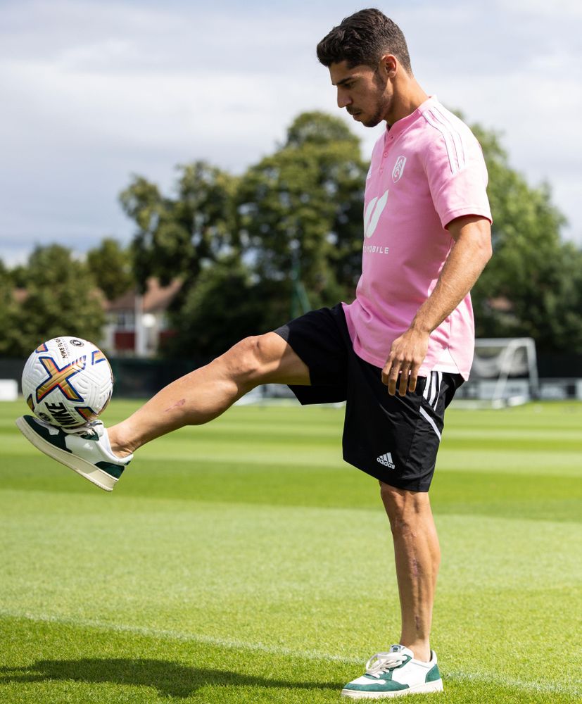 Manor Solomon does some kick-ups at Motspur Park Manor Solomon does some kick-ups at Motspur Park