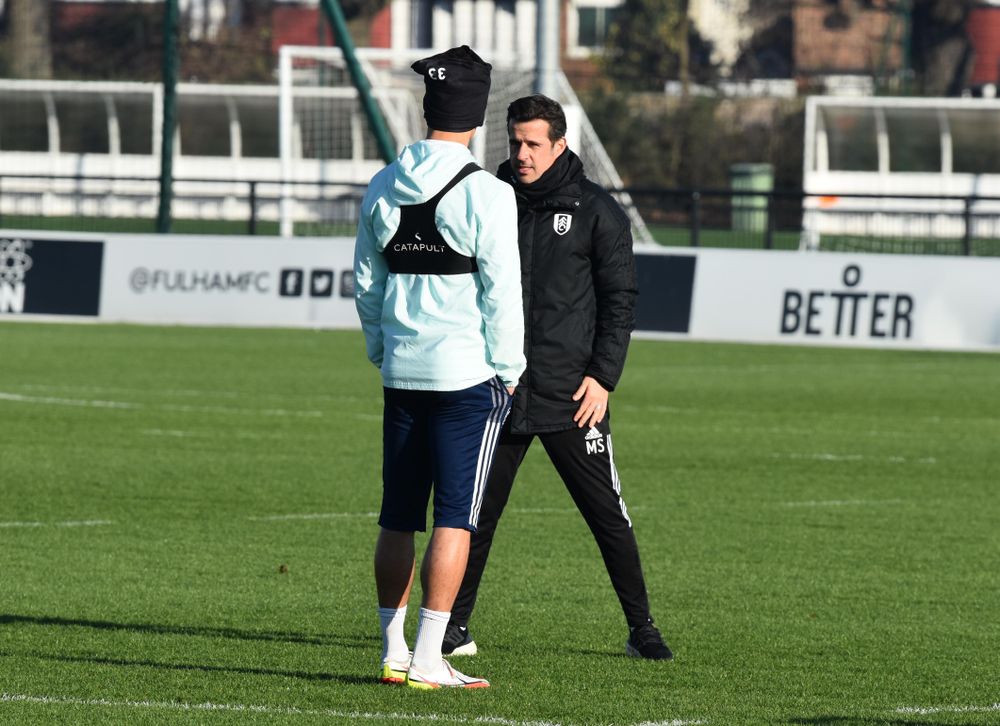 Marco Silva talks with Antonee Robinson Marco Silva talks with Antonee Robinson