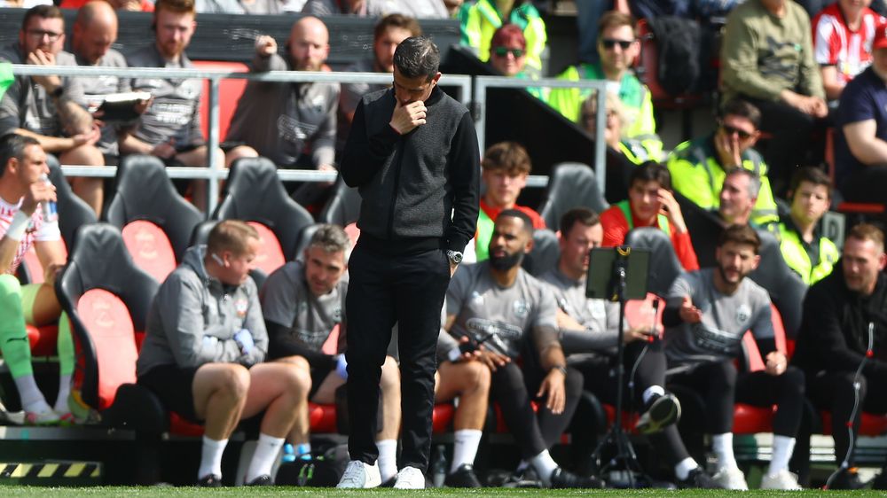 Marco Silva on the touchline