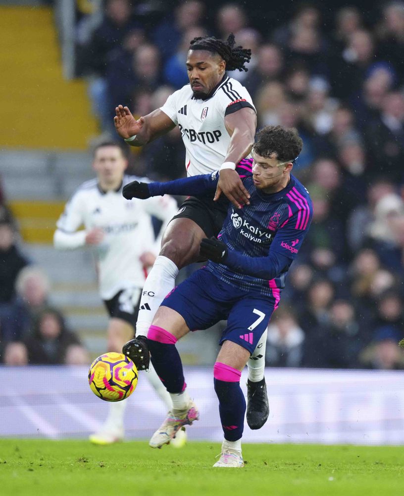 Adama Traore battles with Neco Williams
