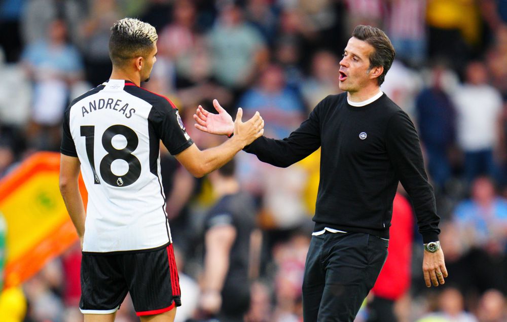 Marco Silva shakes hands with Andreas Pereira at full-time of Fulham's win over Sheffield United Marco Silva shakes hands with Andreas Pereira at full-time of Fulham's win over Sheffield United