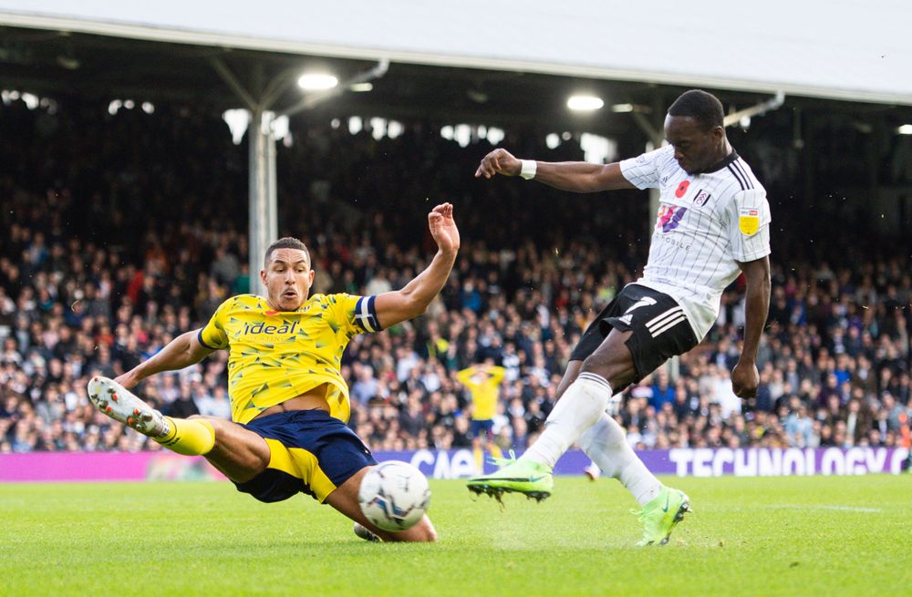 Neeskens Kebano gets a shot off Neeskens Kebano gets a shot off