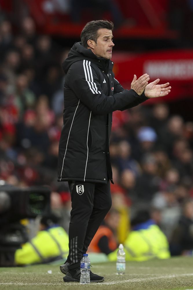 Marco Silva on the touchline
