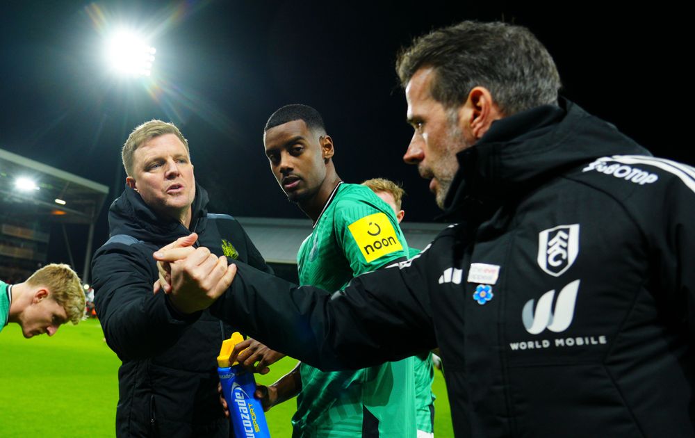Marco Silva shakes hands with Eddie Howe Marco Silva shakes hands with Eddie Howe