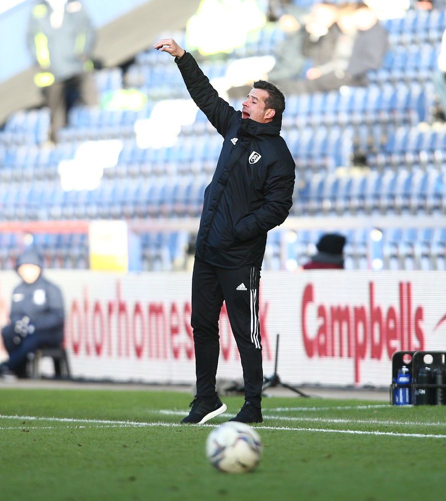 Marco Silva issues instructions at Deepdale Marco Silva issues instructions at Deepdale