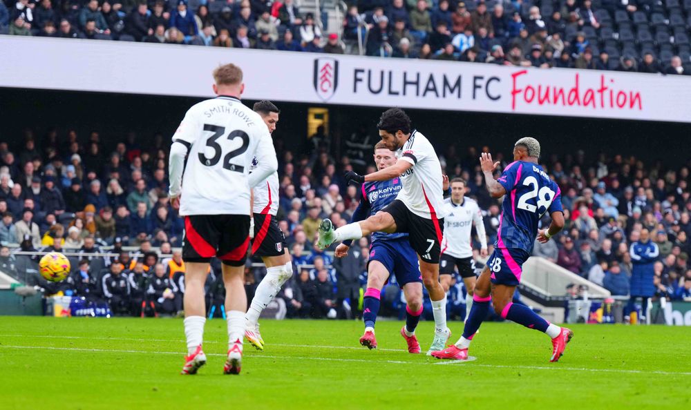 Raul lets fly Raul lets fly