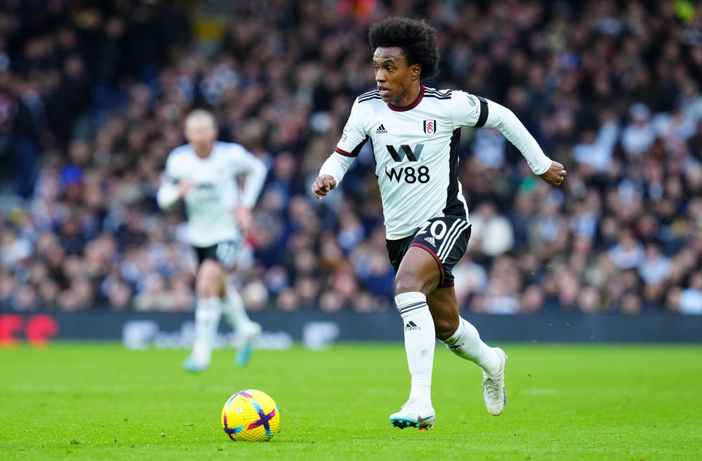 Willian in full flight against Nottingham Forest