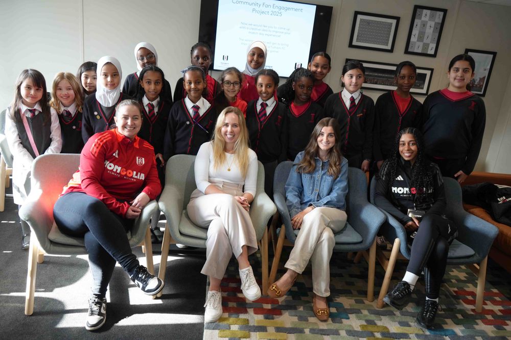 Melcome students with Fulham employees Melcome students with Fulham employees